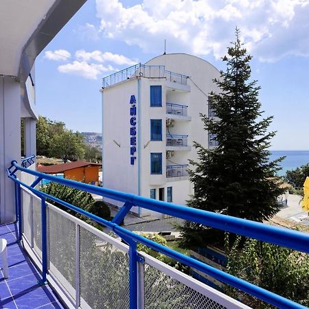 Hotel Iceberg Balchik Exterior photo