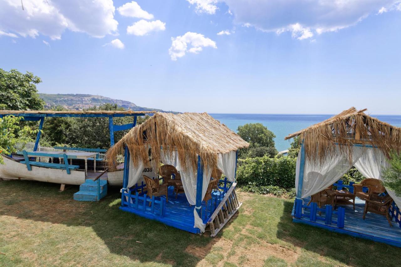 Hotel Iceberg Balchik Exterior photo
