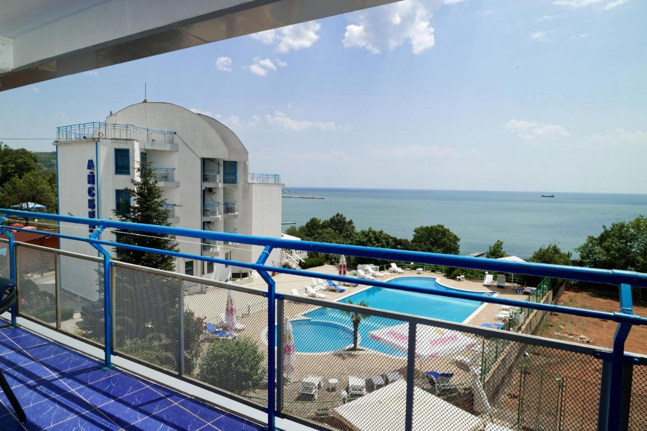 Hotel Iceberg Balchik Exterior photo